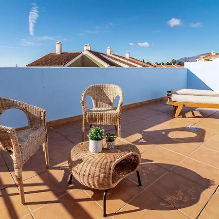 Holiday home Gorgeous 3 Bedroom Town House In El Paraiso Overlooking La Concha Mountain