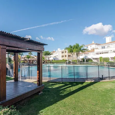 Gorgeous 3 Bedroom Town House In El Paraiso Overlooking La Concha Mountain